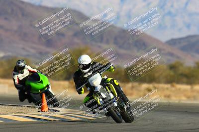 media/Jan-09-2022-SoCal Trackdays (Sun) [[2b1fec8404]]/Turn 14 (10am)/